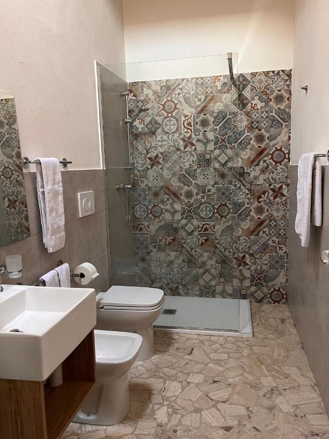 Li Papi Villa Галатоне Екстериор снимка