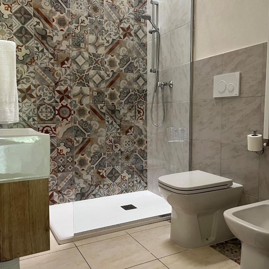 Li Papi Villa Галатоне Екстериор снимка